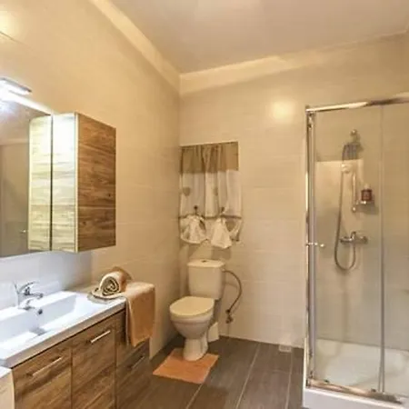 Bay View Court شقة